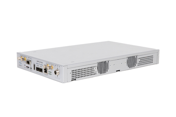 kopen USRP-LW N321 2TX 2RX Kanalen, USRP SDR Universele Software Radio Nationale Instrumenten Dual Core CPU online vervaardiging